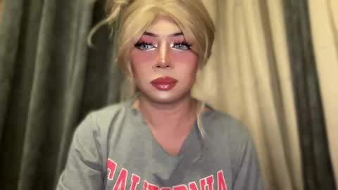 GODDESS OF ALL GODDESSES online show from September 15, 1:05 pm