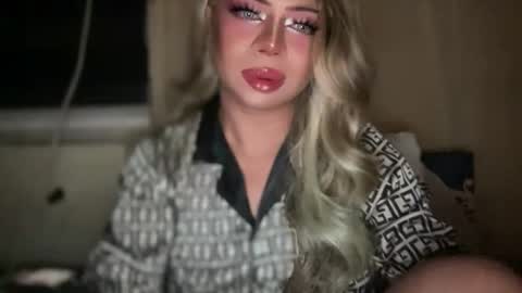 GODDESS OF ALL GODDESSES online show from September 22, 12:32 pm