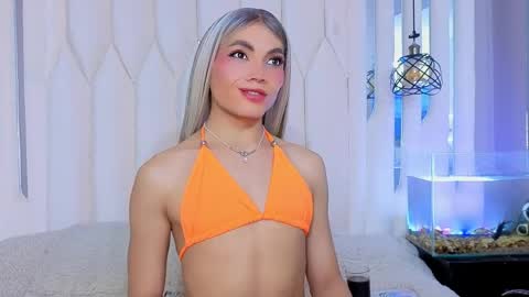 megan do santos online show from April 6, 8:31 pm