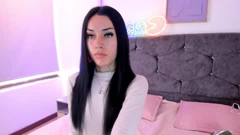 megan_morphy online show from April 25, 9:45 pm