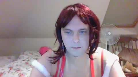 megankallan online show from December 16, 6:57 pm