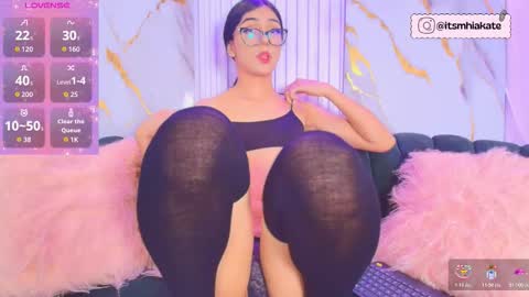 Mhia Kate online show from November 12, 12:15 pm