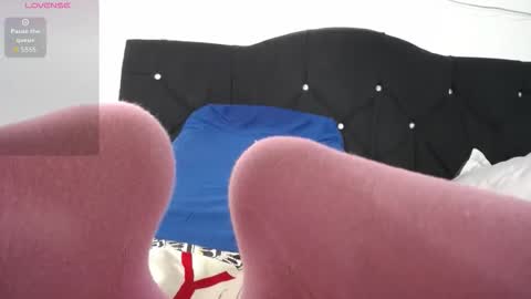 Mia online show from March 16, 5:44 am