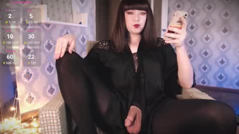 mia_wallase online show from March 4, 6:26 am