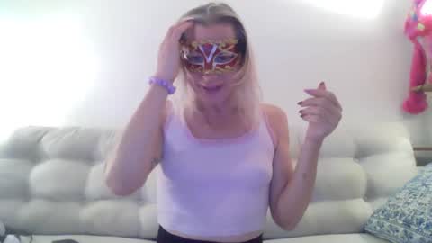 miamitransgirl305 online show from April 24, 1:08 am