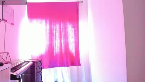 miley_kane online show from January 12, 5:22 pm