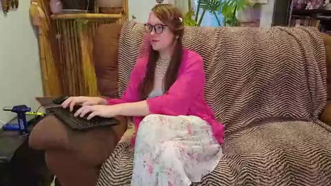 Peach Doll online show from January 28, 10:56 pm