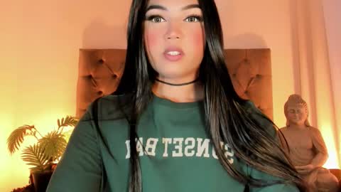 miss_zz online show from October 23, 5:50 pm