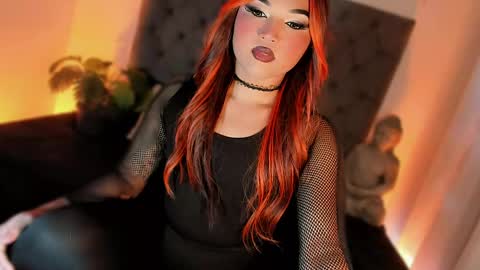 miss_zz online show from April 9, 4:57 pm