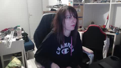 missthon online show from March 6, 4:34 pm