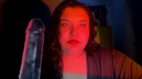 Snapshot of missvalentines chatting on January 28, 2:32 am Miss Valentine online show from January 28, 2:32 am