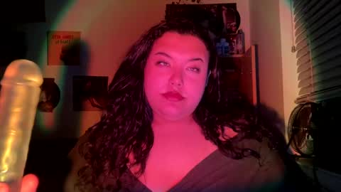 Snapshot of missvalentines chatting on February 6, 4:53 am Miss Valentine online show from February 6, 4:53 am
