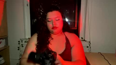 Snapshot of missvalentines chatting on February 23, 5:45 am Miss Valentine online show from February 23, 5:45 am