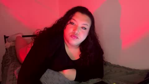 Snapshot of missvalentines chatting on October 20, 11:19 pm Miss Valentine online show from October 20, 11:19 pm