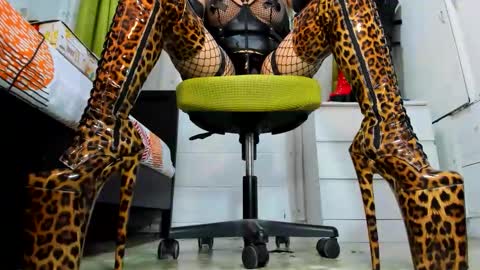 Tiffany online show from December 19, 6:35 pm