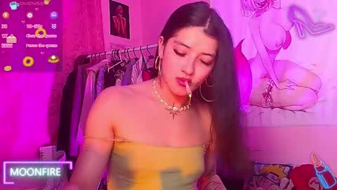 Nicky  online show from October 4, 8:15 am