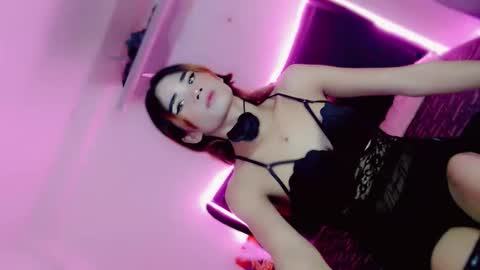 mscherry_ online show from February 6, 9:48 am