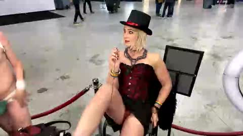 Snapshot of mzjadenyxxx chatting on October 26, 7:43 pm Jade Nyxxx online show from October 26, 7:43 pm