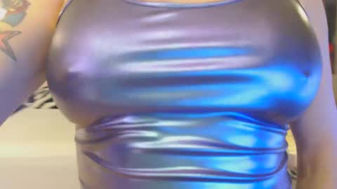 Snapshot of nadia_vixen chatting on January 27, 6:19 am Nadia Vixen online show from January 27, 6:19 am