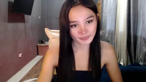 nadiestar online show from March 6, 8:16 am