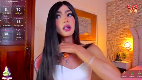 NahiaVictoria  online show from December 24, 4:44 am