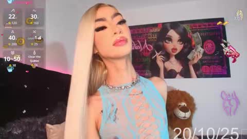 NahiaVictoria  online show from October 20, 1:25 pm