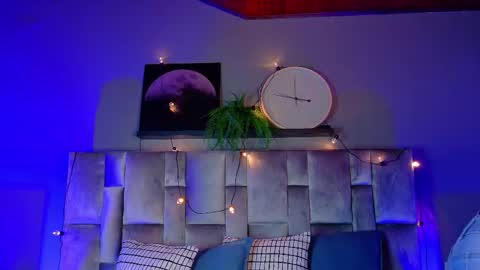  VICTORIA  online show from October 1, 7:36 pm