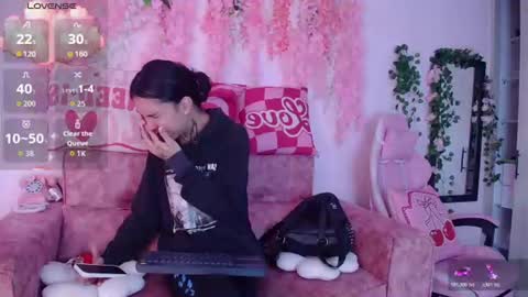 naomi_femme online show from June 22, 11:51 am
