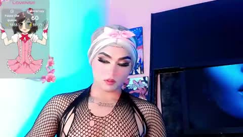 natasha_clifford online show from May 22, 10:50 pm