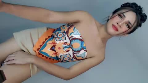 Nathalie smith online show from May 23, 7:04 am