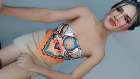 Nathalie smith online show from May 24, 7:05 am