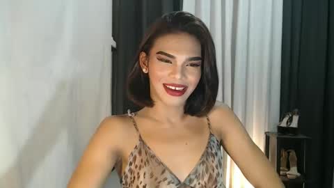 neomi online show from January 6, 7:17 pm