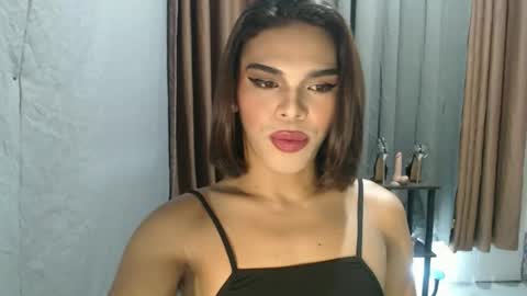 neomi online show from April 5, 2:48 pm