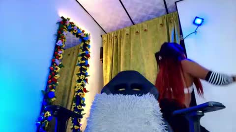nicoll_bicock online show from August 3, 10:27 pm