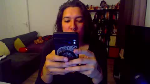 Snapshot of nienienanana chatting on October 18, 8:34 pm NienieNanana online show from October 18, 8:34 pm