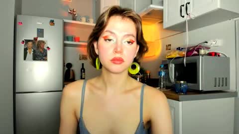 Veronica online show from March 3, 8:18 pm