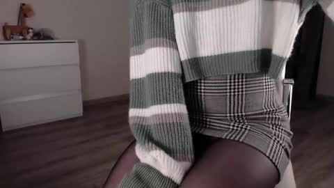 noelleneptune online show from December 6, 9:51 pm