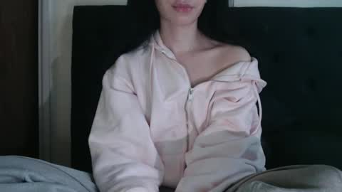 Olivia online show from March 22, 1:05 pm