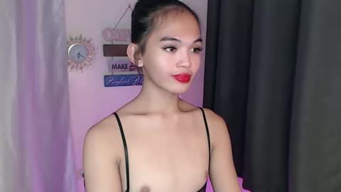 ITS ME NYXIEE online show from November 10, 2:51 pm