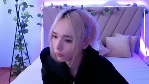 Ami and Maddy online show from May 14, 8:24 am
