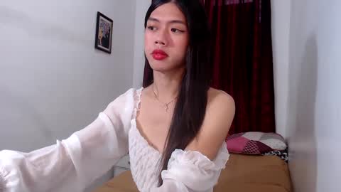 oliviaknightx online show from January 30, 2:27 am