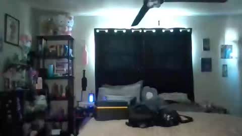 Onyx online show from February 22, 8:22 pm