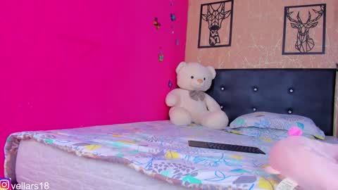 vella online show from September 25, 7:21 pm