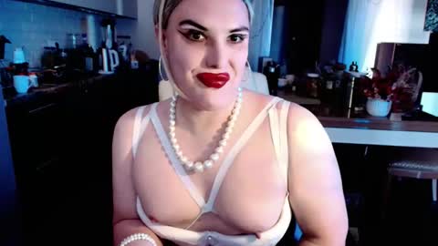 Sarina Williams online show from May 19, 11:50 am