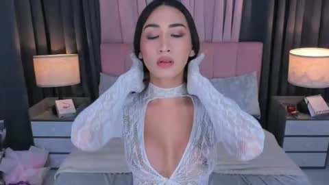 parismilker online show from June 11, 2:44 am