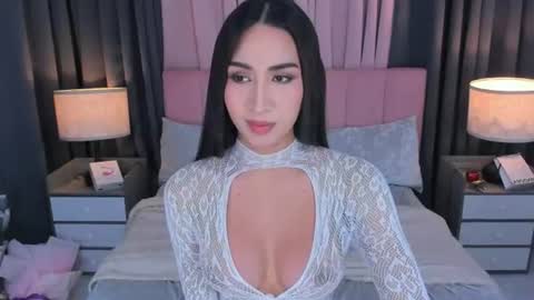 parismilker online show from June 11, 2:53 am