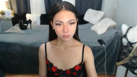 paulalawman online show from February 2, 11:15 pm