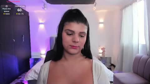 Paulina Belle online show from June 19, 4:44 pm