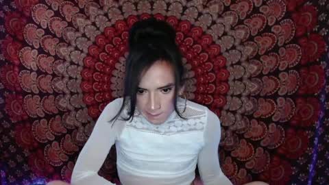 pearlatin online show from May 14, 10:07 pm