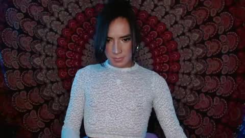 pearlatin online show from May 16, 1:14 am